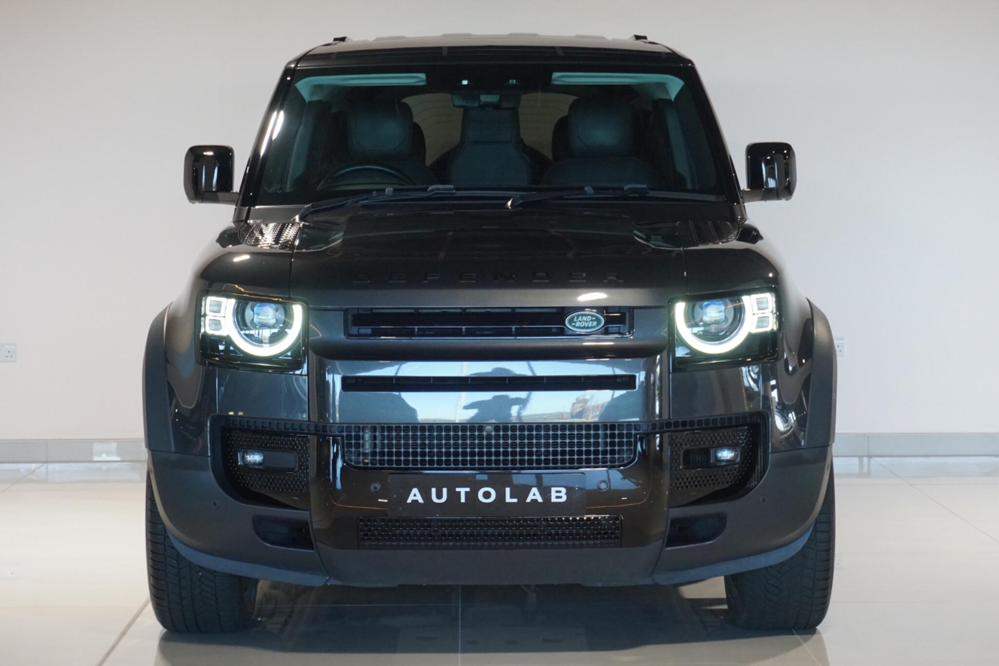 Land Rover Defender 110 3.0 D300 MHEV HSE Hard Top SUV 5dr Diesel Auto 4WD MWB Euro 6 (s/s) (300 ps)